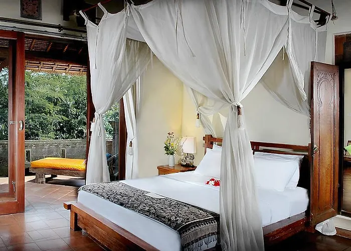 Awang Awang Villa