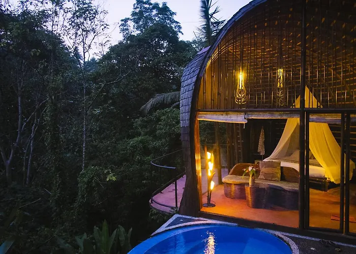 Villa Awang Awang