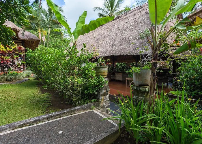Villa Awang Awang *