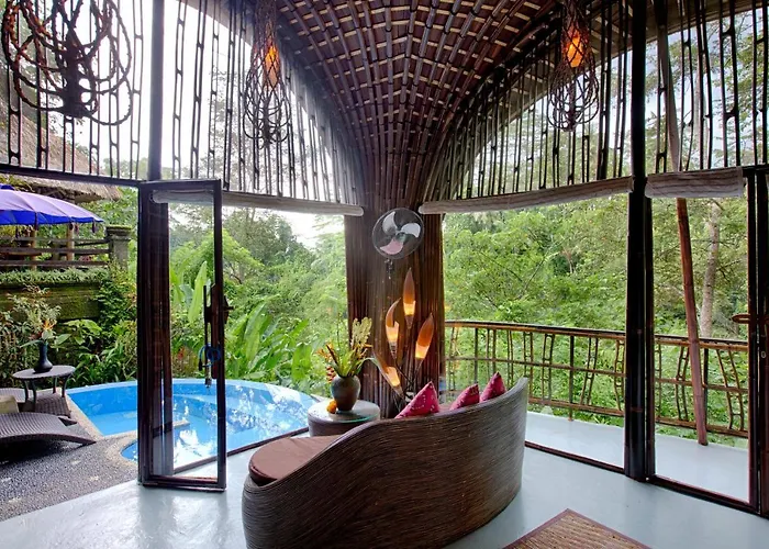 Awang Awang Villa *